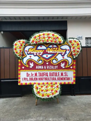 Papan Bunga Pernikahan gandasari